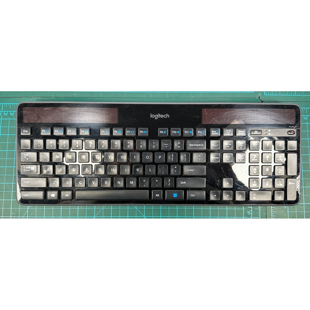 Logitech K750 Wireless Solar Keyboard Black Windows Slim Full Size NO DONGLE